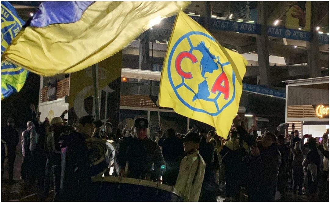 Pequeña fiesta americanista previo al partido contra Juárez / Edgar Enríquez - El Universal 