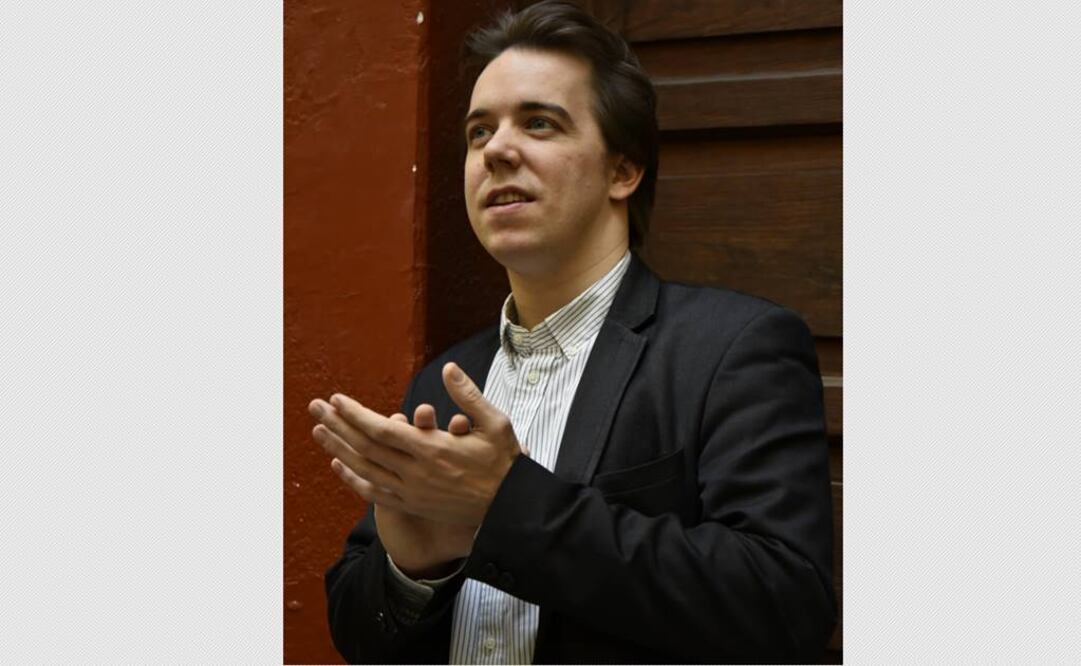 "Son tres compositores que me ofrecen piezas cómodas para mis manos y que además hacen vibrar mi alma y mi corazón", expresó el músico sobre el repertorio que interpretará. FOTO: