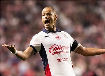 Javier 'Chicharito' Hernández lanza indirecta para Chivas; apoyó a un excompañero
