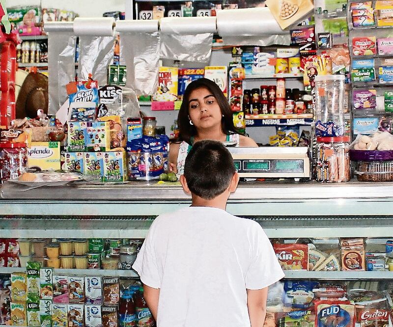 Etiquetado. El anteproyecto incluía prohibiciones de ofertas o promociones aún y cuando beneficie a la economía familiar. ARCHIVO EL UNIVERSAL