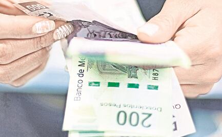 Funcionarios no sólo 'donarán' aguinaldo voluntariamente; ya están devolviendo sueldo: SHCP