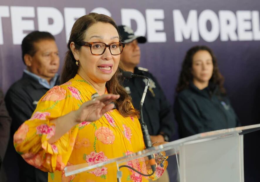 “Queremos regresar la dignidad a los policías, que son los representantes del Estado en territorio”, mencionó Azucena Cisneros Coss. Foto: Especial