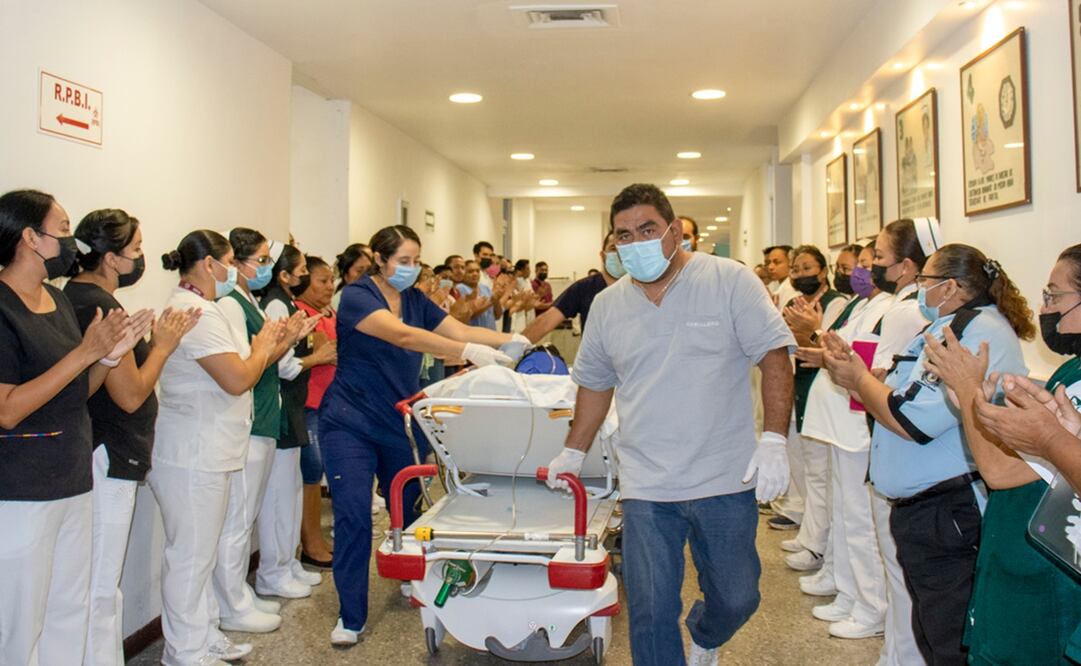 Al joven José F. le reconocieron el acto de donar sus riñones a dos pacientes pediátricos. Foto: IMSS