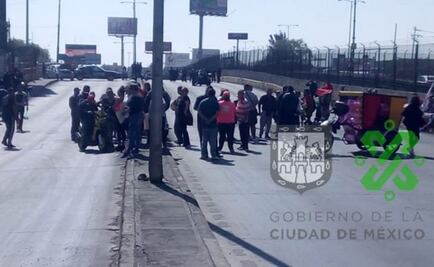 Papás bloquean Circuito Interior; exigen detención de profesor acusado de abuso