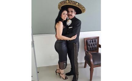 "Chente" Jr. presume el cuerpazo de su nueva novia