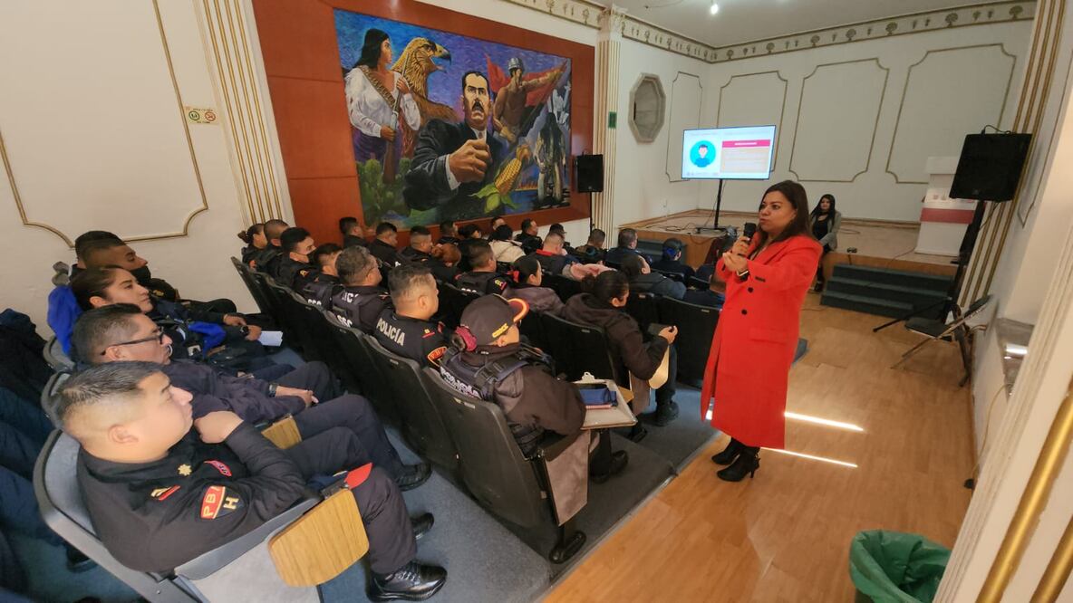 El Sistema de Transporte Colectivo (STC) Metro concluyó la capacitación en materia de sensibilización y atención ante casos de adicciones y salud mental. (Foto: especial)