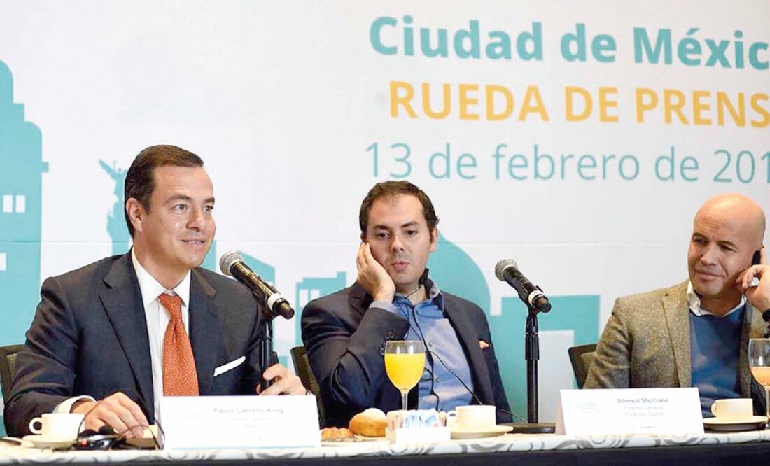 Paulo Carreño King, director de Proméxico, (primero a la izq.) y directivos de fondos de inversión, entre ellos el actor Billy Zane (tercero a la der.). (CORTESÍA)