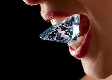 ¡Evita estos alimentos y protege tus dientes!