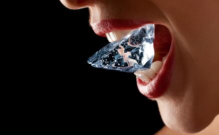 ¡Evita estos alimentos y protege tus dientes!