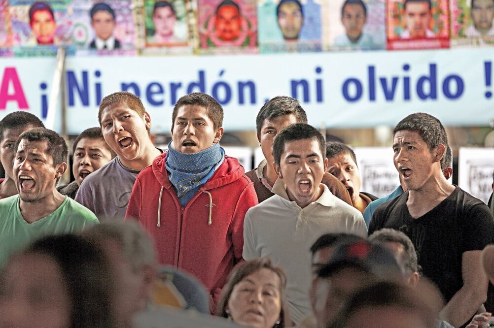 El presidente de la Comisión de Derechos Humanos de San Lázaro dijo que el caso Ayotzinapa evidenció la falta de control sobre los cuerpos policiacos (ARCHIVO EL UNIVERSAL)