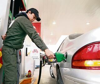 Aumentan apoyo para gasolinas y diesel