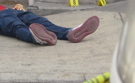 Disparan 13 veces a exconvicto mientras caminaba con su pareja en Eje Central