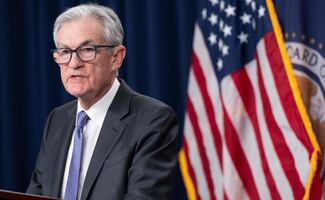 Fed mantiene las tasas de interés entre 3.5% y 3.75%