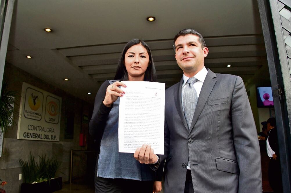 que los zoológicos se certifiquen y queremos saber qué ha pasado”. b CUA RTOSCURO La diputada Lourdes Valdez señaló que entre las fallas cometidas por Müller está la falta de actualización del reglamento del Zoológico (CUARTOSCURO)