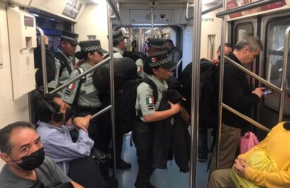 VIDEO ¿A favor o en contra? Chocan opiniones de usuarios por presencia de la Guardia Nacional en el Metro