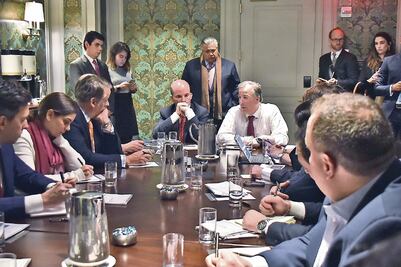 El país resiste entorno adverso: Meade