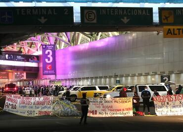 Supera las 12 horas el bloqueo en accesos de la Terminal 1 del AICM