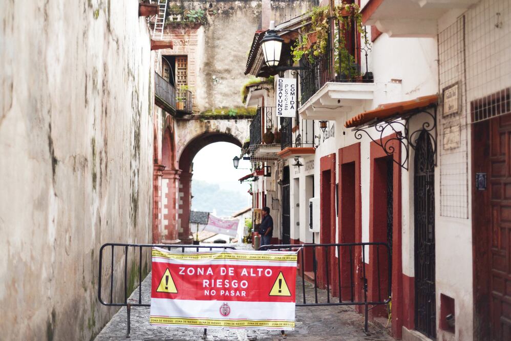 La ausencia de turistas es visible en las calles de Taxco, Guerrero (SALVADOR CISNEROS. EL UNIVERSAL)