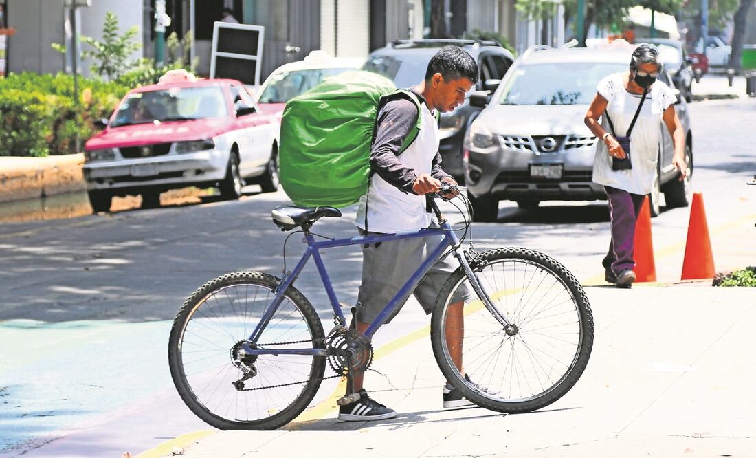 Sheinbaum dice que no se busca afectar a repartidores. Foto: ARCHIVO EL UNIVERSAL