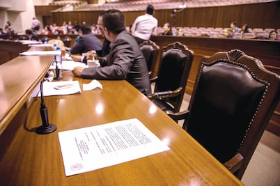 Pide FCH a AN aclarar apoyos a legisladora