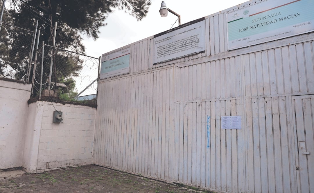 El edificio afectado fue intervenido por el Instituto Local de la Infraestructura Física Educativa de la Ciudad de México, indicó el secretario de Obras. Foto: Fernanda Rojas/ EL UNIVERSAL