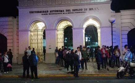 Sujeto entra a prepa de la UAEM y hiere a alumnos con arma blanca 