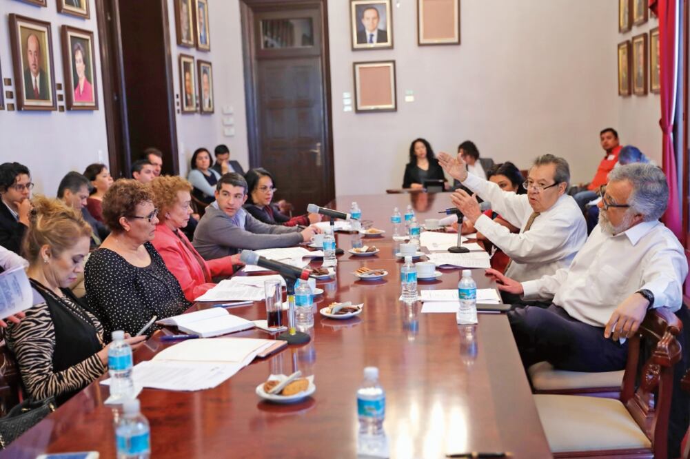 La Junta Directiva de la Asamblea Constituyente, donde participan Clara Brugada y Porfirio Muñoz Ledo, se reunió ayer (IVAN STEPHENS. EL UNIVERSAL)