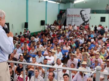 AMLO llama "señoritingo" y "pelele" a Meade