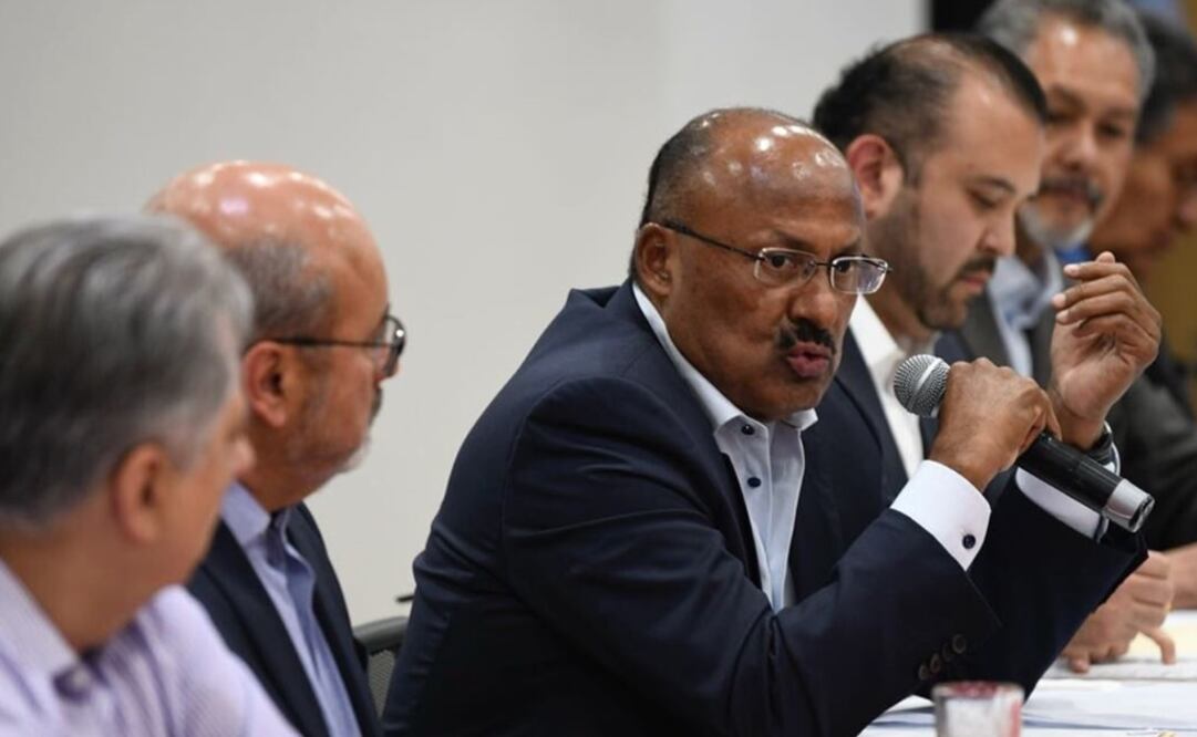 René Juárez alza la voz en el PRI