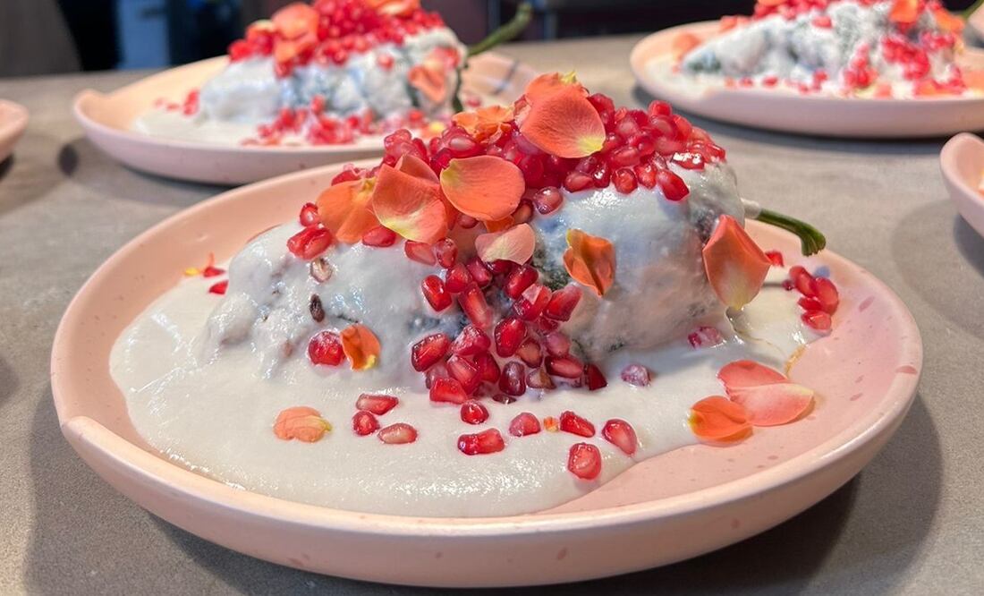 Chile en nogada del restaurante Carmela de Morada. Foto: Alan Nájera / EL UNIVERSAL