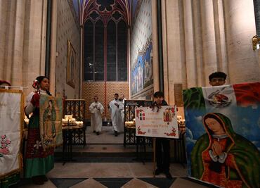 FOTOS: Virgen de Guadalupe en la Catedral de Notre Dame; mexicanos también la veneran en Francia