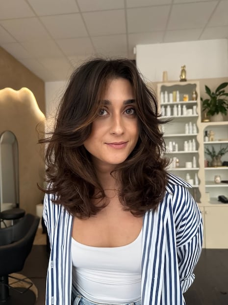 El long bob no busca transformar, sino refrescar. Y justo ahí está su poder. Foto: Instagram @ichamlesalon