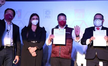 Julio Menchaca se registra como candidato de la Coalición Juntos Hacemos Historia a la gubernatura de Hidalgo