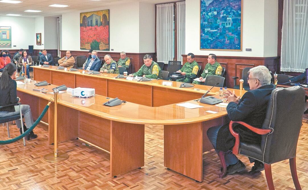 AMLO mantuvo estricta distancia con su gabinete. Foto: Twitter