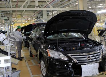 Nissan to halt Mexico car production over COVID-19