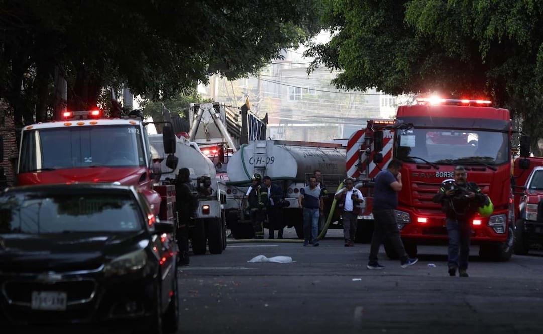 Se registra fuerte incendio en fábrica de telas en Azcapotzalco; no se reportan heridos. Foto: Valente Rosas / EL UNIVERSAL.