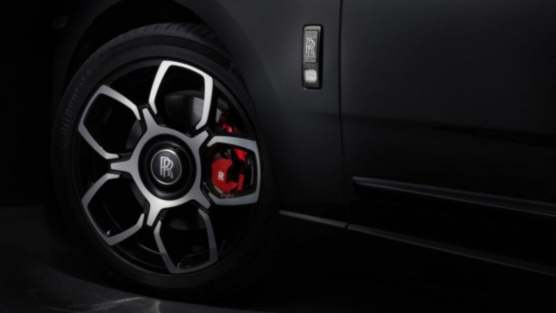 Rolls-Royce presenta su nueva SUV Cullinan Black Badge 