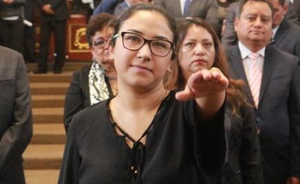 Renuncia coordinadora de servicios parlamentarios del Congreso CDMX