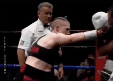 Boxeadora mexicana está en coma inducido tras ser noqueada