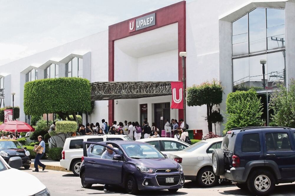 Al momento de su desaparición, Mara Fernanda cursaba el tercer semestre de la licenciatura en Ciencias Políticas, en la UPAEP, donde estaba becada por sus buenas calificaciones; además pertenecía a la Mesa Directiva de su facultad. (OMAR CONTRERAS)