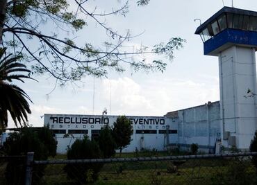 Vinculan a proceso a custodios de Puente Grande por fuga de reo peligroso; continúa prófugo