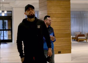 Arturo Vidal llega a la concentración de la Selección de Chile