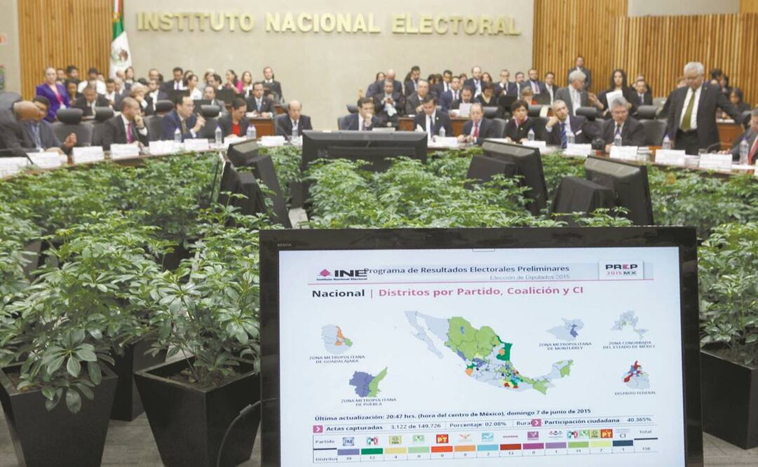 Expertos opinan que el INE puede ser un objetivo de cibercriminales, aunque consideran que el instituto se ha protegido adecuadamente. Foto: Archivo/ El Universal. 