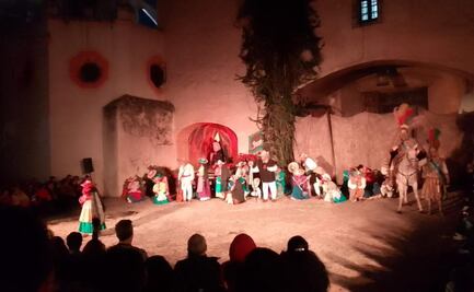 Pastores, arcángeles y demonios comparten escenario en las tradicionales pastorelas de Tepotzotlán