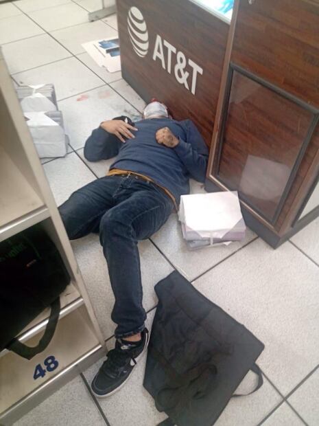 Intentan robar un Coppel en Naucalpan; policía abate a uno de los ladrones