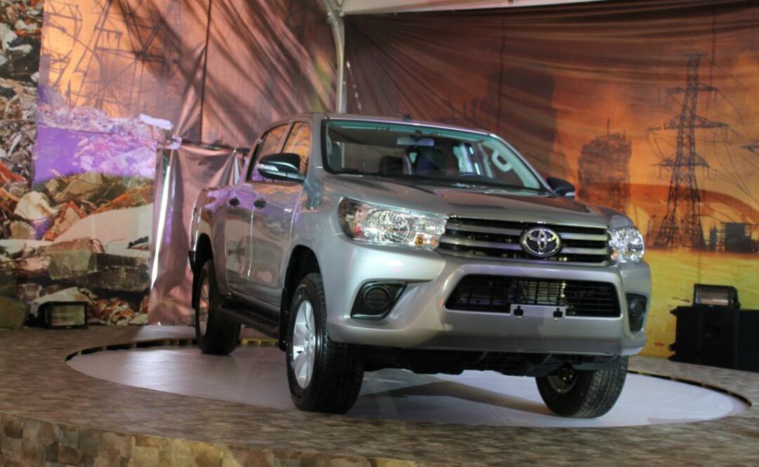 Toyota Hilux 2016 mejora en confort y desempeño