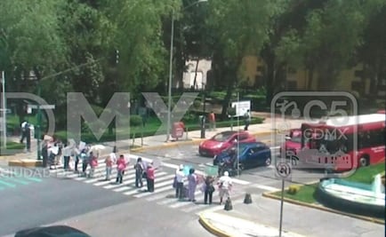 Manifestantes bloquean Avenida Buenavista