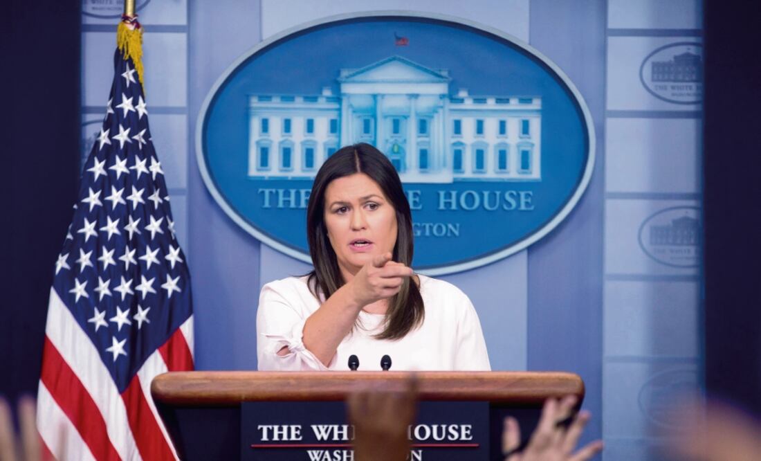 Visita diplomática. Sarah Sanders anunció el viaje del secretario de Estado a Norcorea (MICHAEL REYNOLDS. EFE)