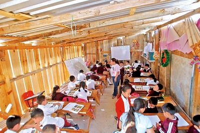 Volverán a las aulas... pero sin agua potable ni electricidad