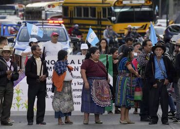 Indígenas y campesinos inician paro nacional en Guatemala; bloquean carreteras